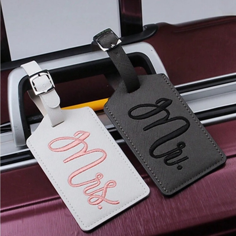 NWOT- Mr/Mrs Luggage Tags